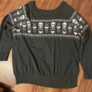 Sweater by torrid skull and hearts size 3